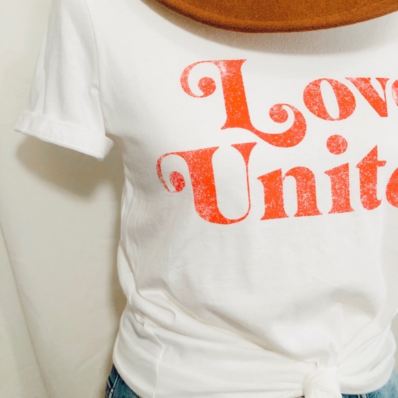Love United Tee Shirt - Picture 3 of 3